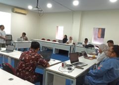Pacu Inovasi Akademik : Dosen Psikologi UNP Dalami Analisis Data Lewat R Studio
